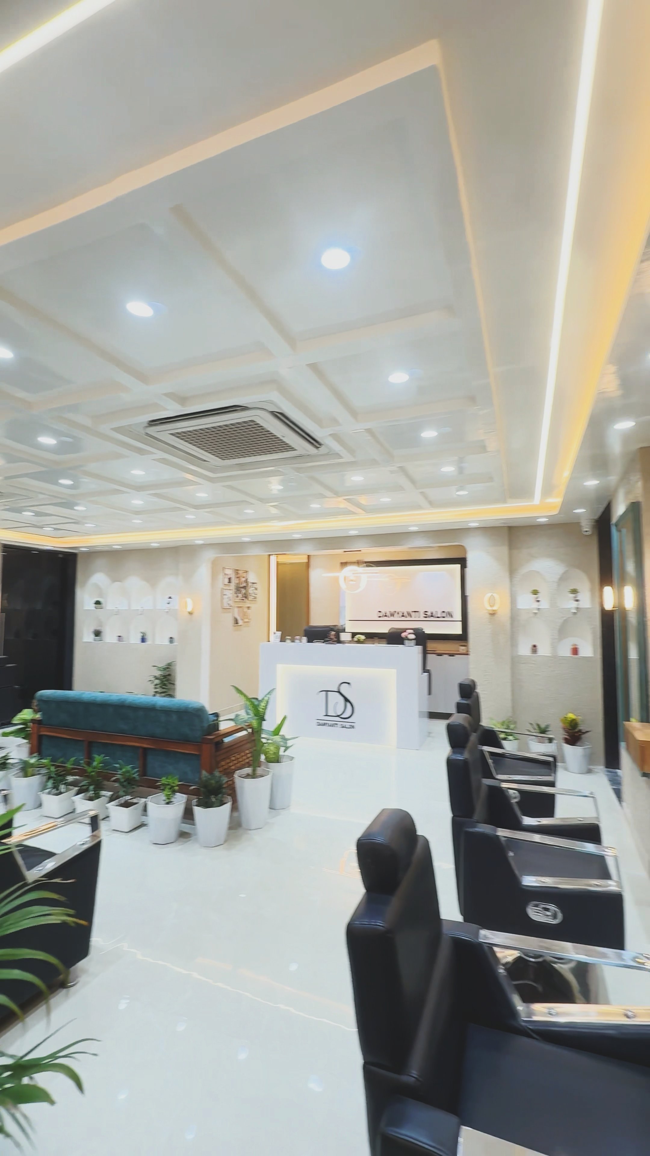 Frame 27f — Damyanti Salon | Damyanti Salon